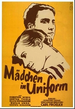 Madchen in Uniform
